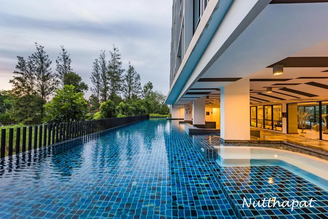 Image of Elegant room near beaches, shopping, restaurant​s