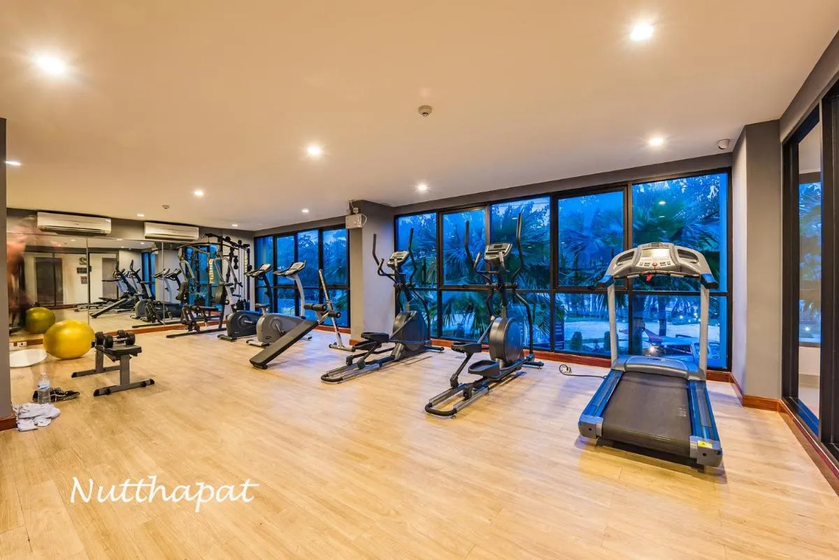 Image 5 of Elegant room near beaches, shopping, restaurants