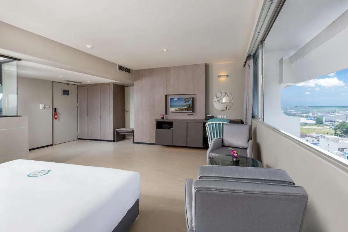 Image 3 of Pearl Hotel Phuket