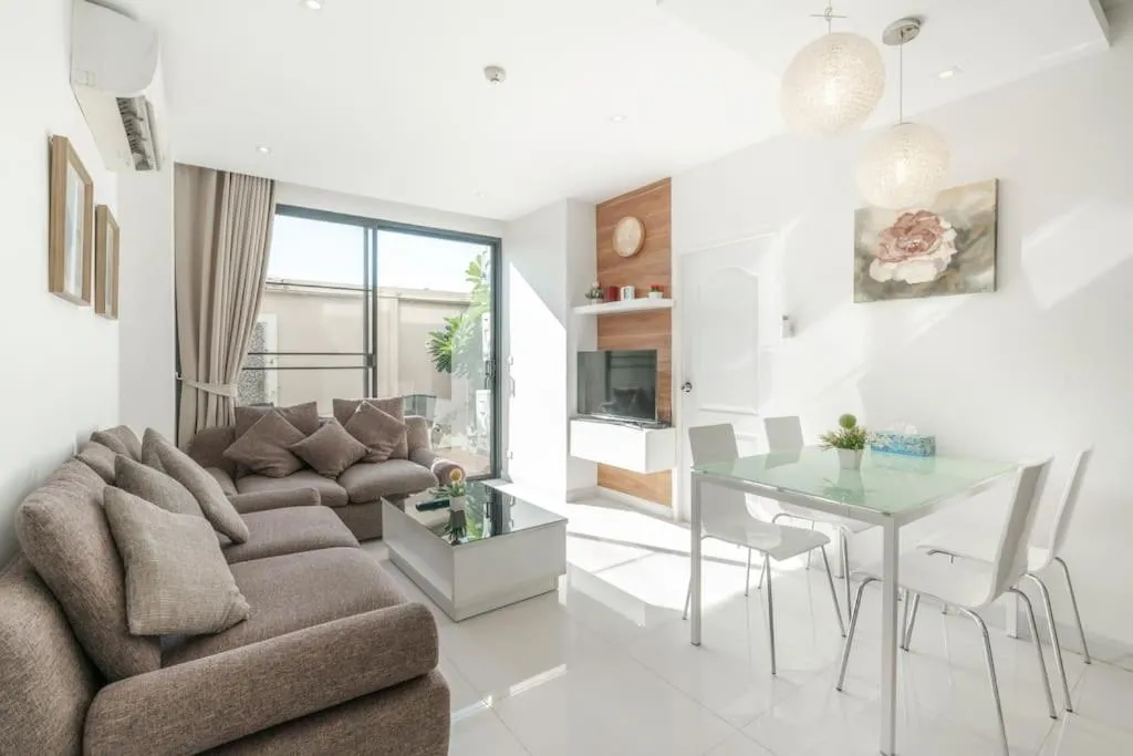 Image 4 of The Lago apartments 2bd