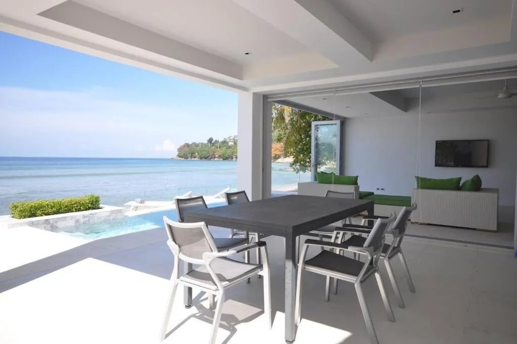 Image 3 of 19 – Beachfront Haven