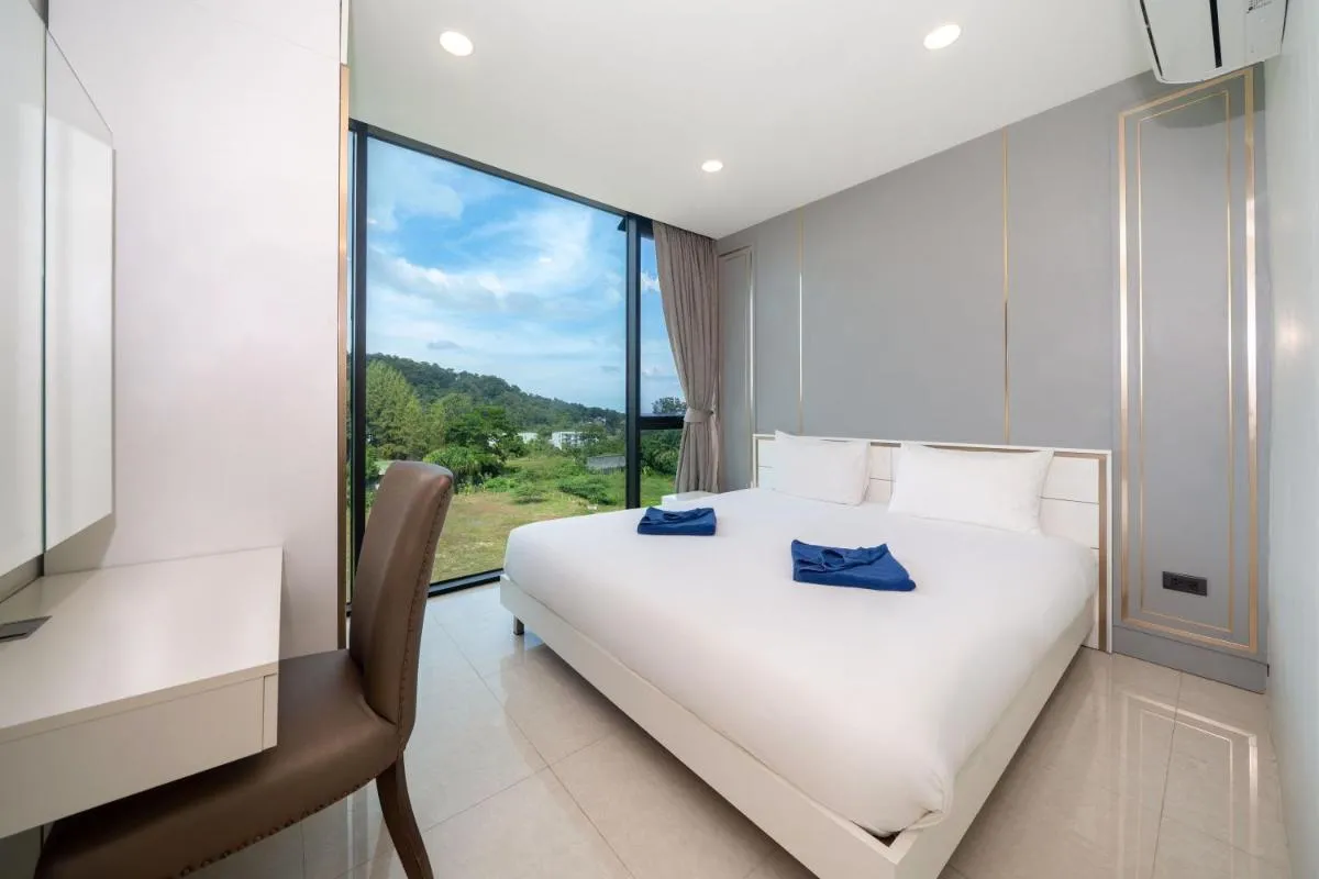 Image 2 of 1BR Condo, Hill View Viva Patong C301, Freedom Beach