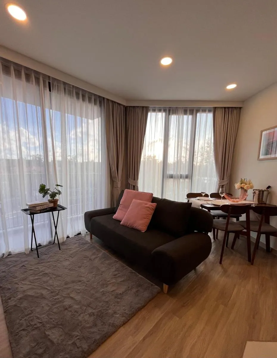 Image 6 of 1 Bedroom Sky Park corner