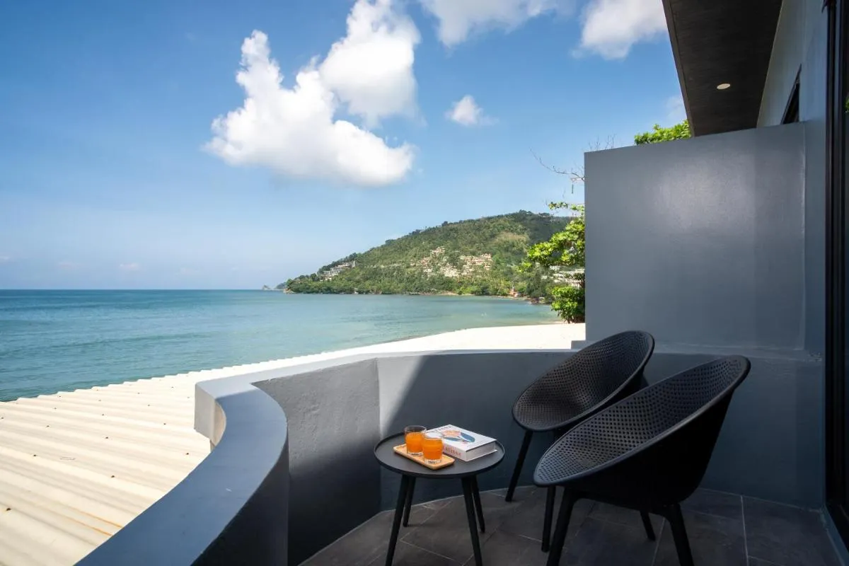 Image 1 of 3 Double U – Kalim Sea View