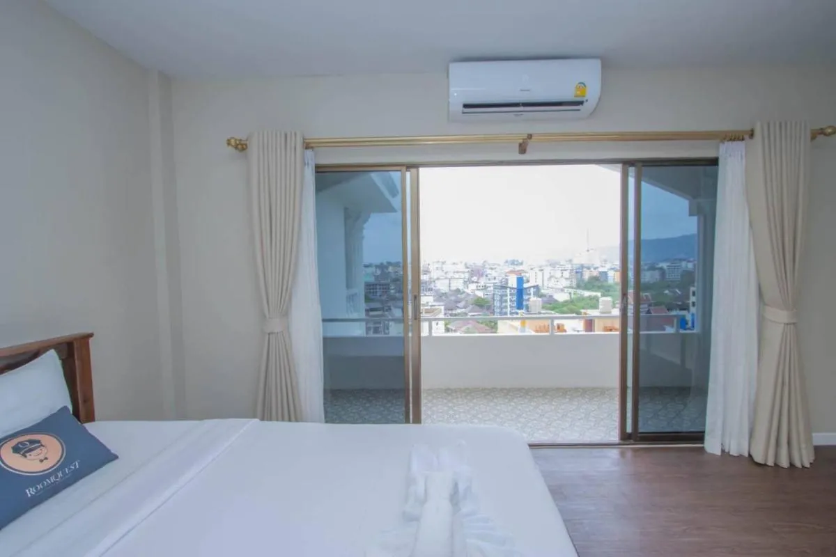 Image 4 of Aksarai hotel