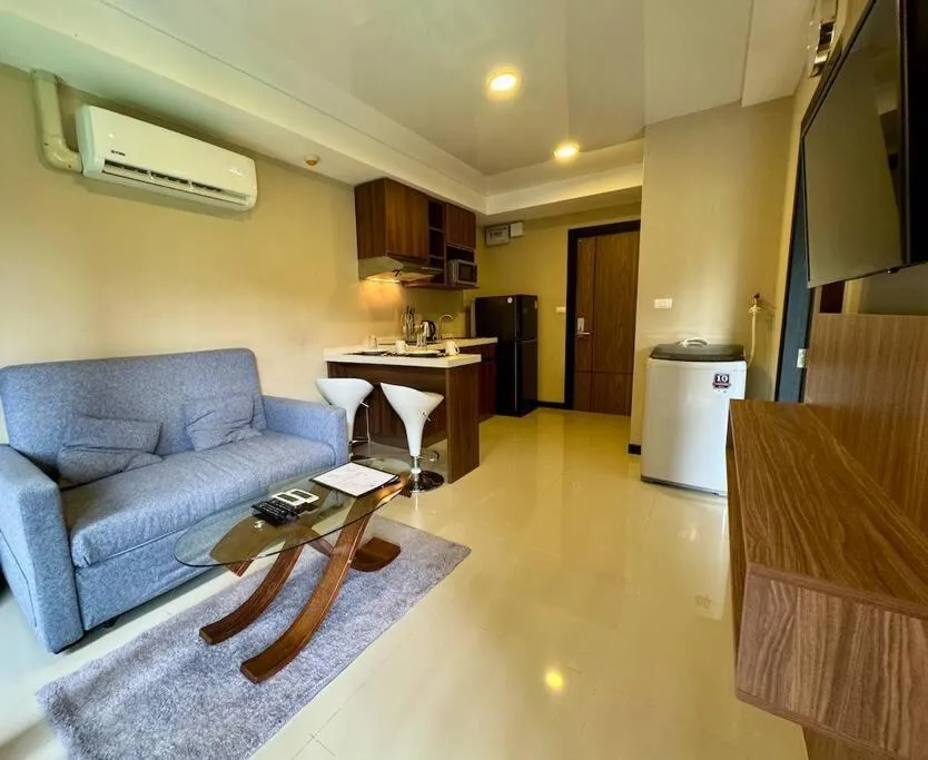 Image 3 of Apartment with Jungle and Pool View