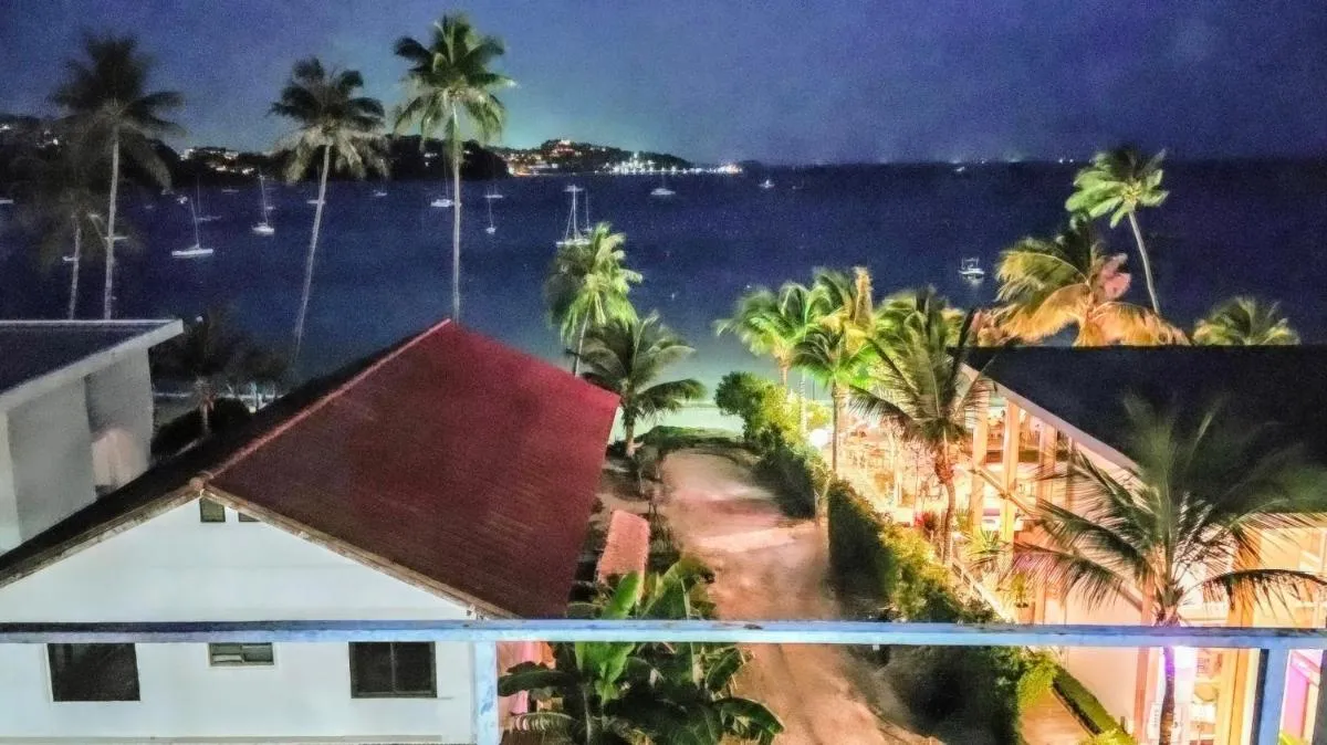 Image 2 of Beach Front Queen’s Castle – Kid friendly, Holiday like Royalty
