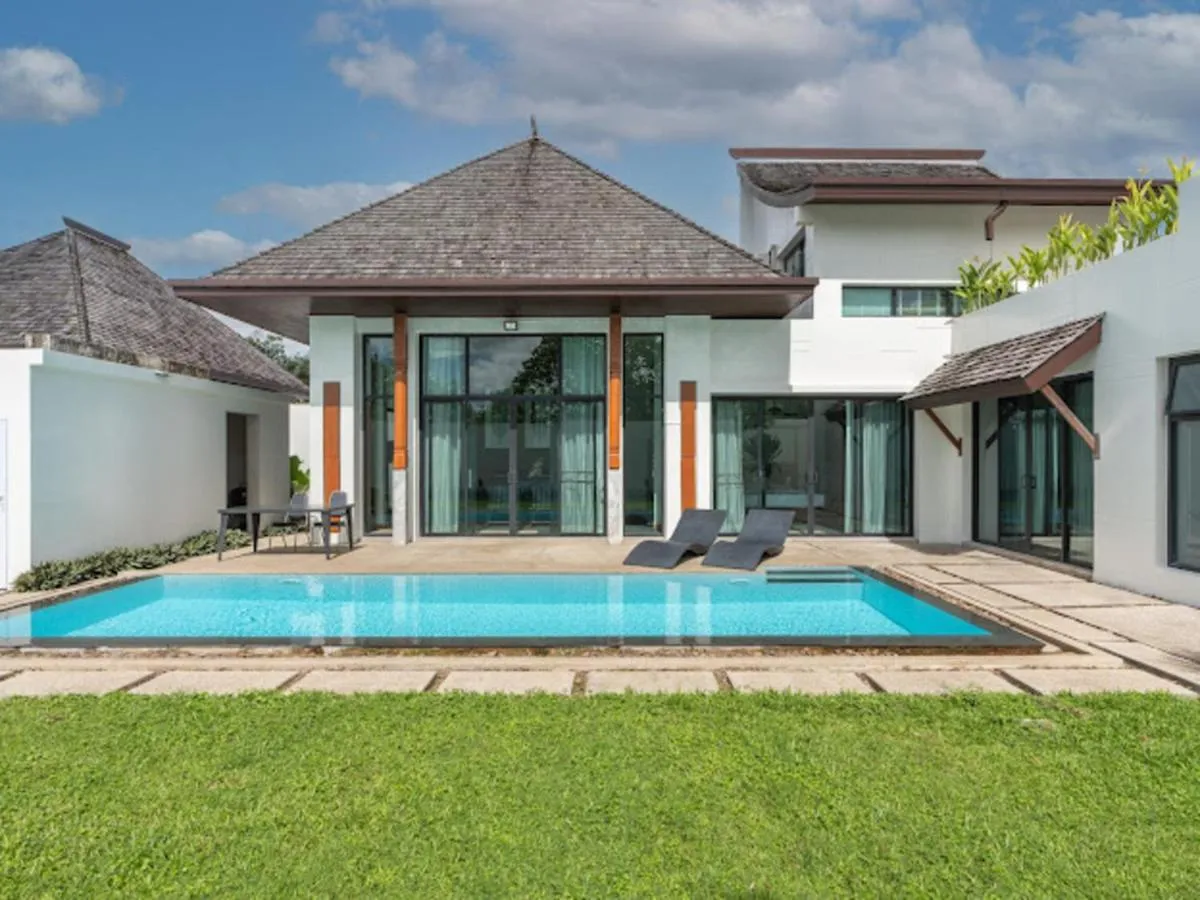 Image 6 of Beautiful comfortable and Fully Equipped Big pool villa with 65inch smart tv Located near popular Bangtao beach and laguna