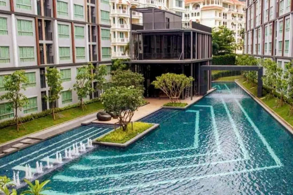 Image of Beautiful top floor corner studio in Phuket center