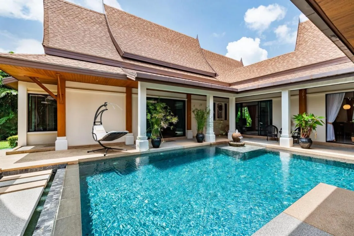 Image 4 of Champagne Pool Villa
