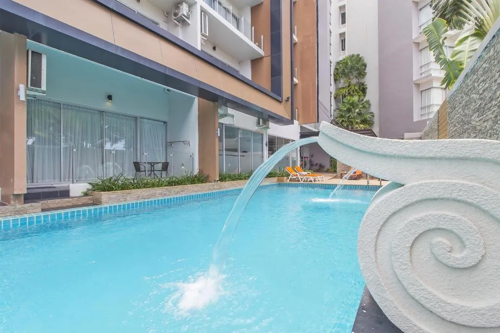 Image 2 of Chic Condo by RESAVA