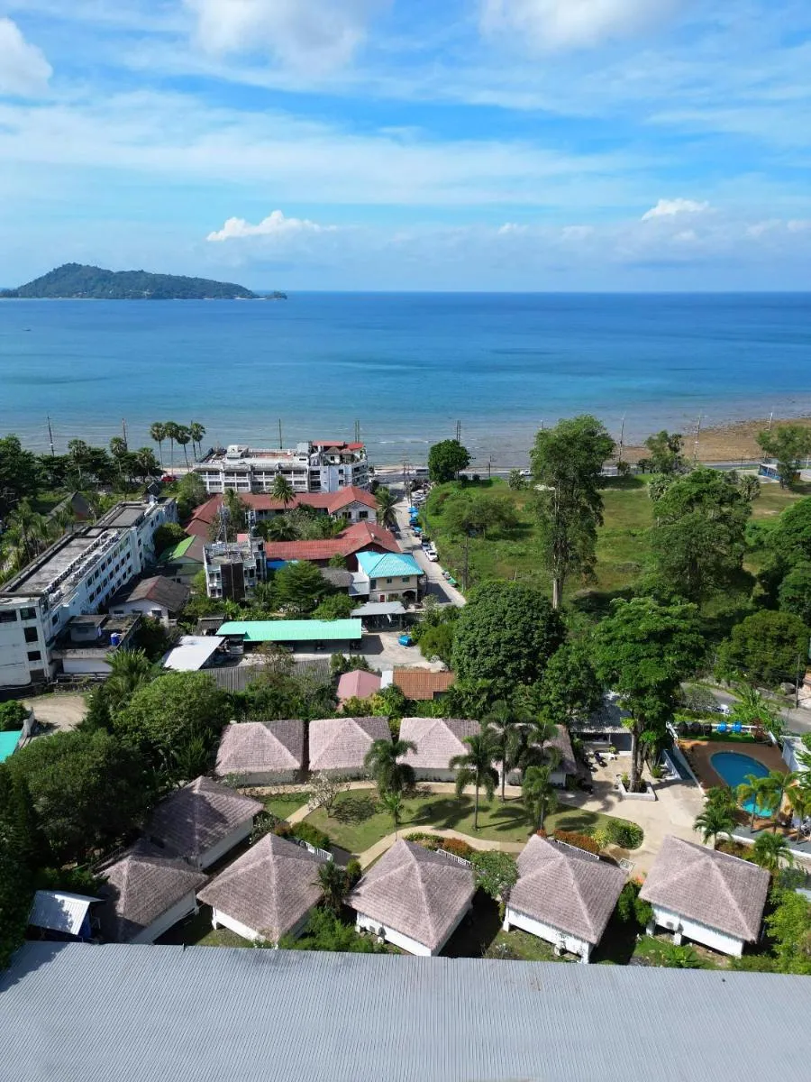 Image 3 of Daydream villa resort