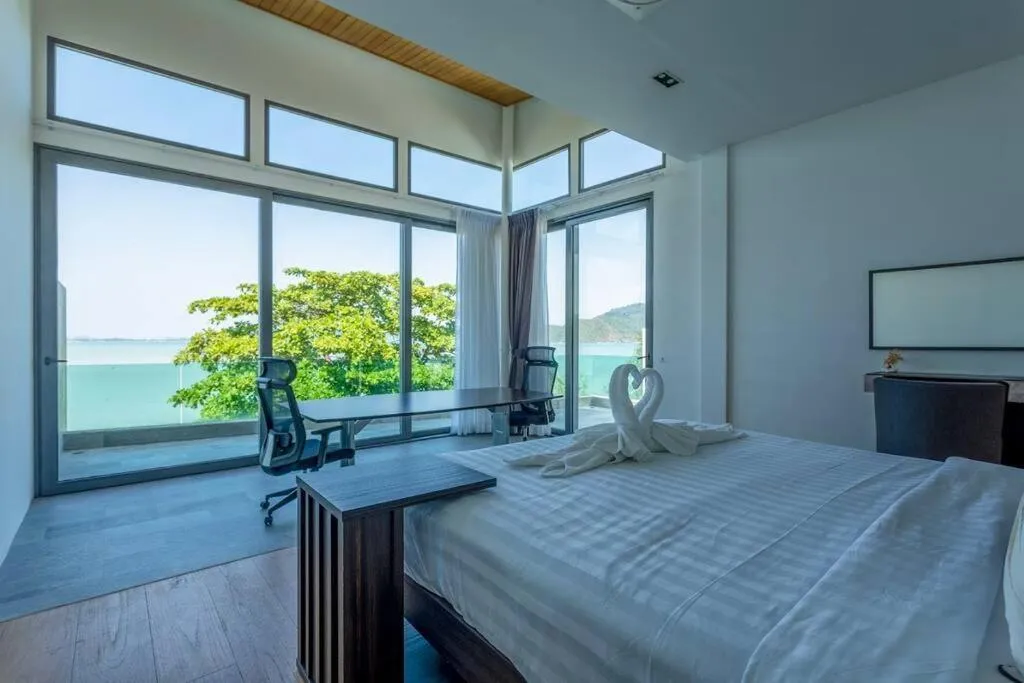 Image 5 of Do You Want Luxury Sea views With Beach Access V38