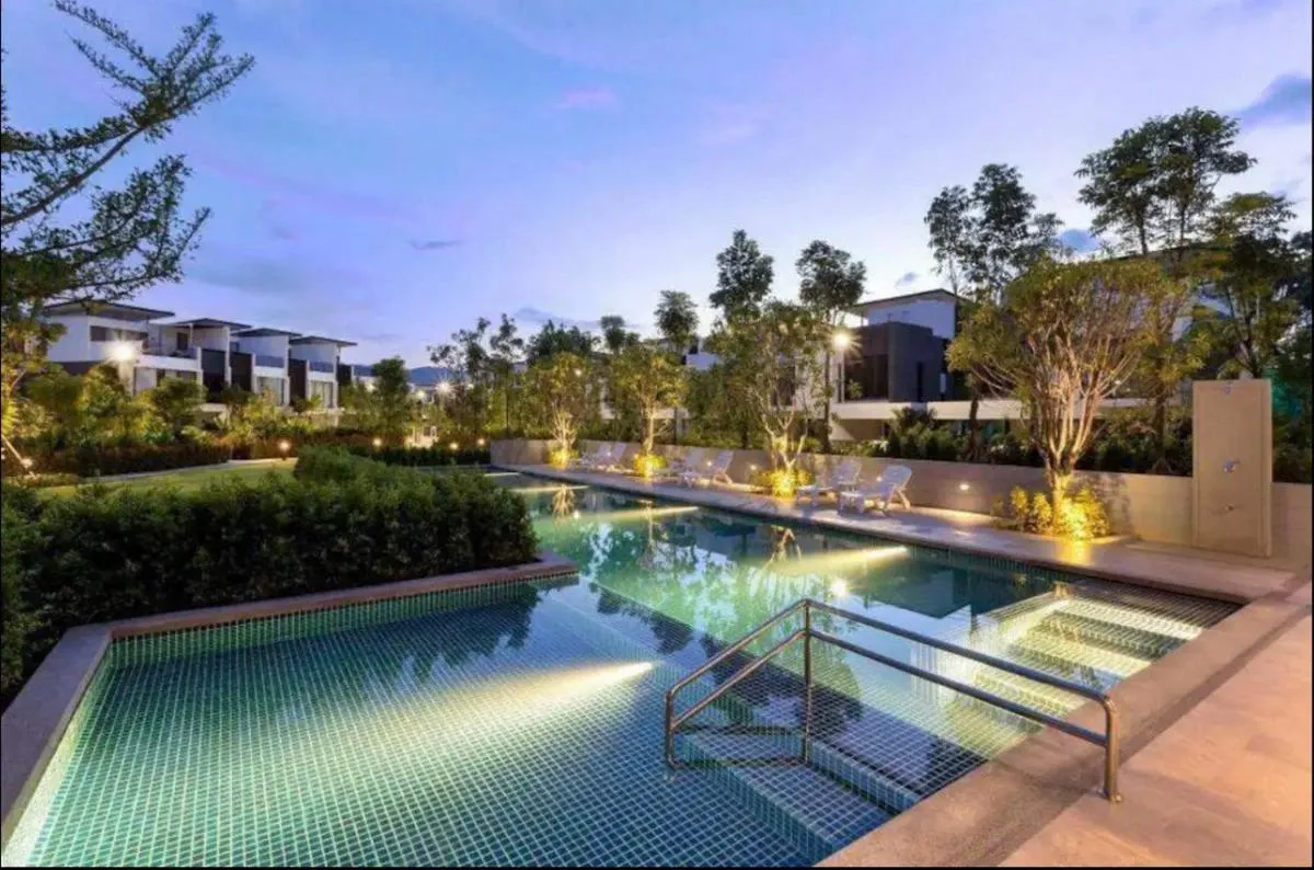 Image 3 of Friendly Townhouse Laguna Park