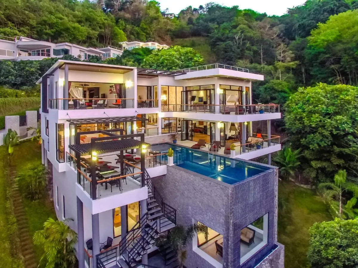 Image 2 of Fully Serviced Grand Villa Luxury Time Phuket