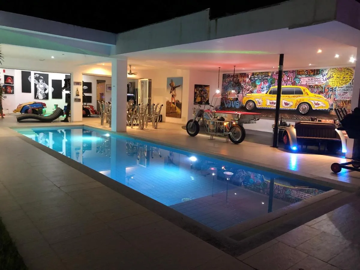 Image 1 of Gallery pool villa