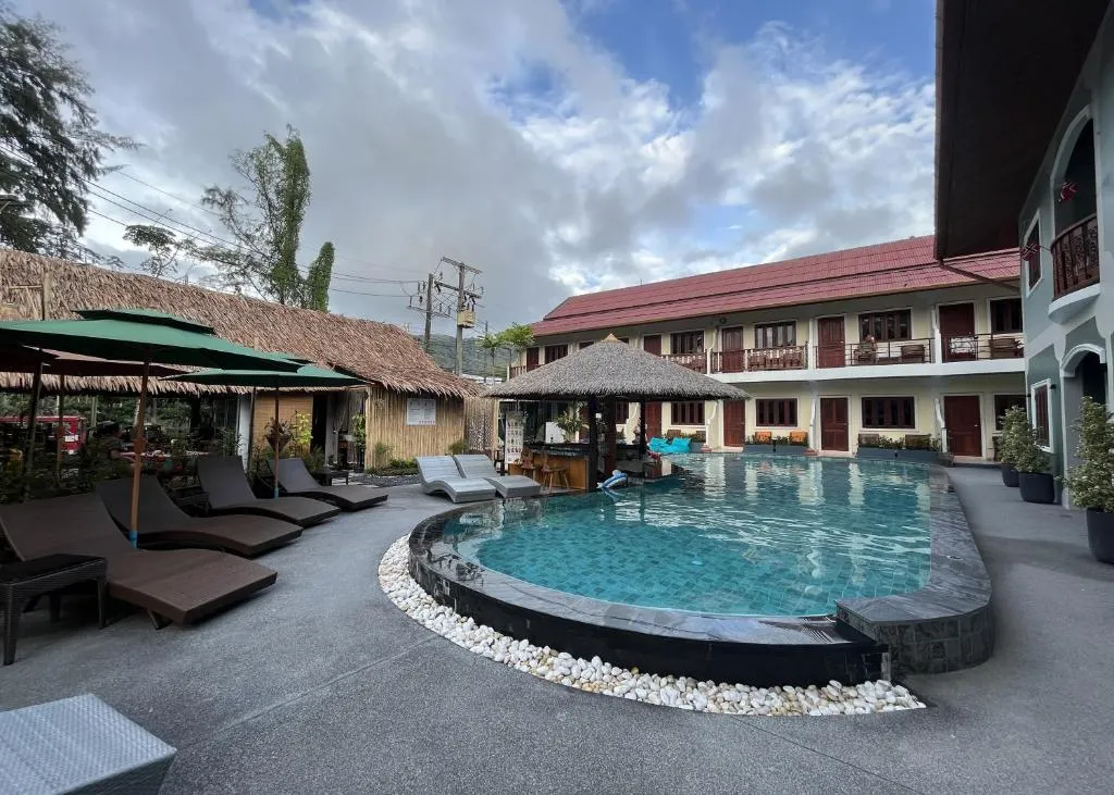 Image of Ginis Beach Resort