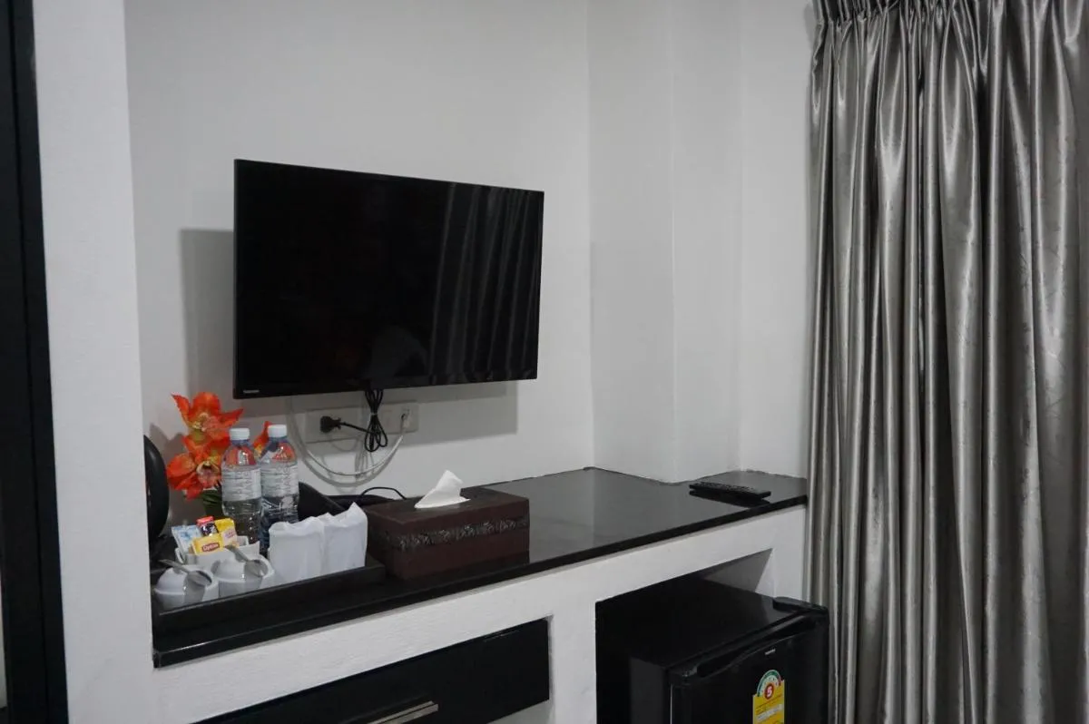 Image 5 of Heaven Apartments