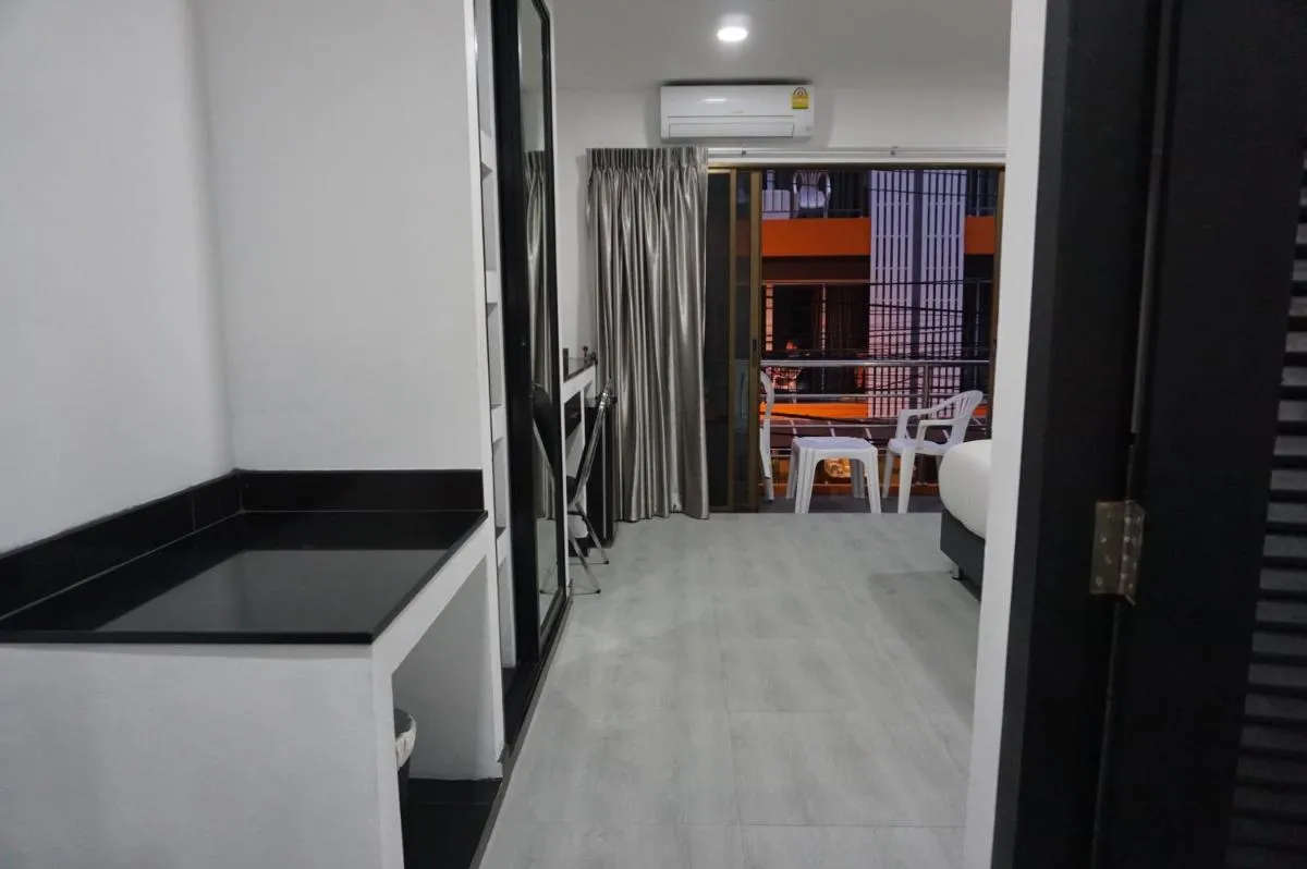Image 2 of Heaven Apartments