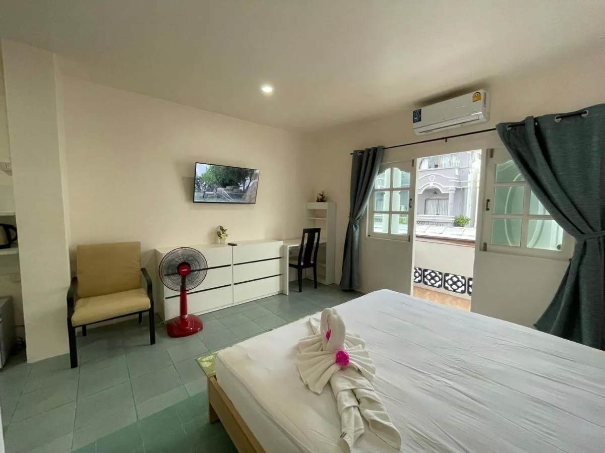 Image 3 of Inn Dulgence