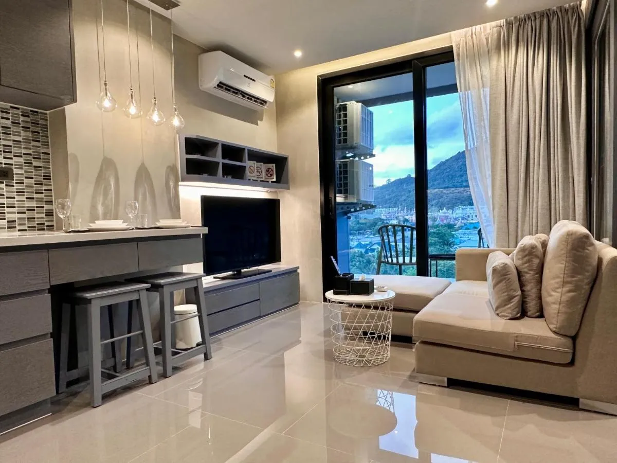 Image 3 of Kamala Beach D68 Exclusive Junior Suite