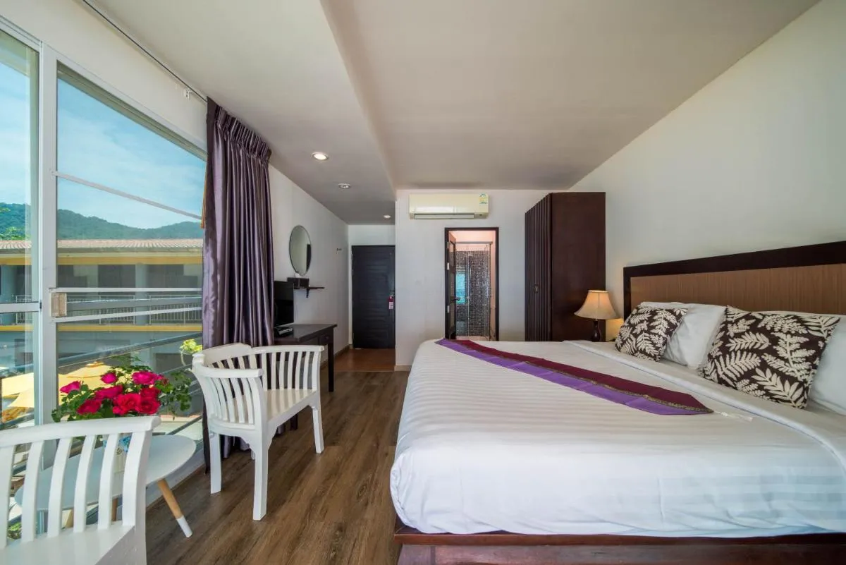 Image 2 of Kamala Beachfront Apartment