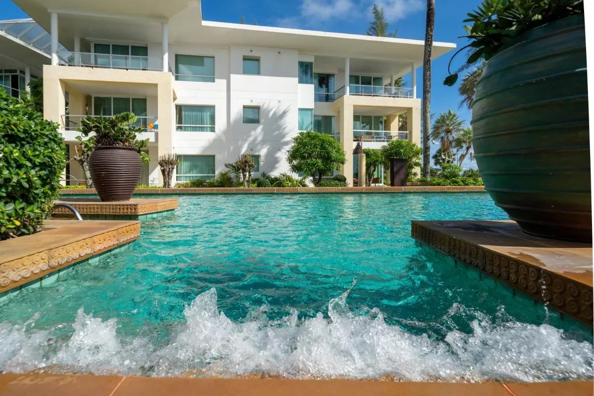 Image 3 of Karon Beachfront Apartment 703