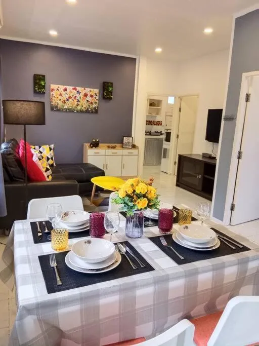 Image of Karon Holiday Home by Bcare
