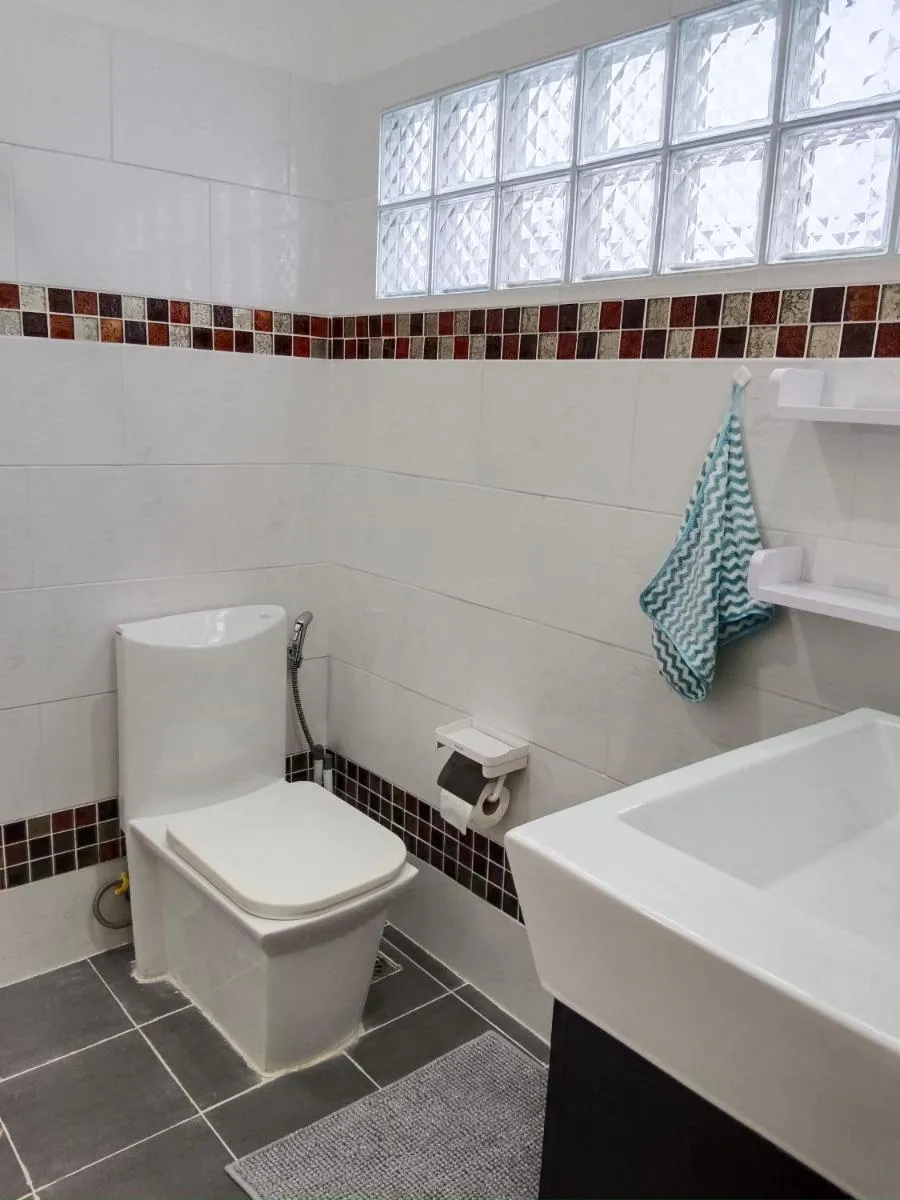 Image 5 of Karon Holiday Home by Bcare