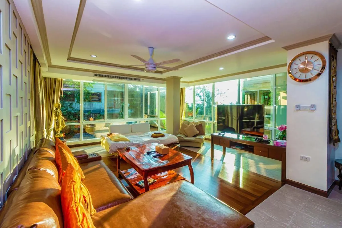 Image 4 of Karon View Apartments