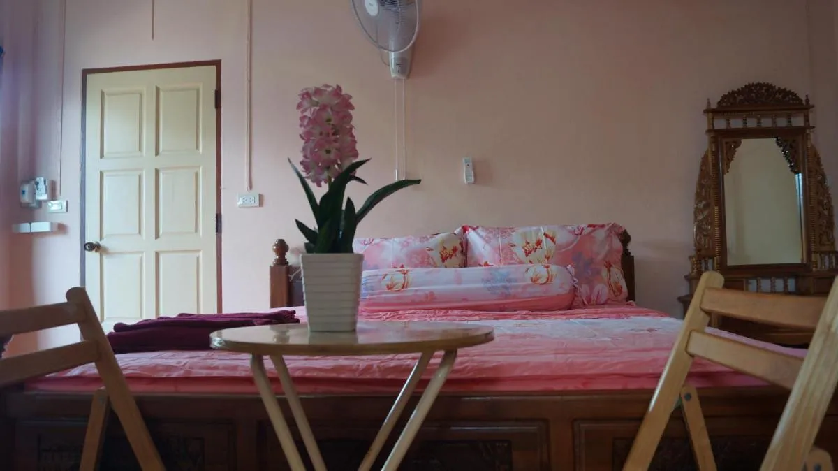 Image 4 of Kata Apartment