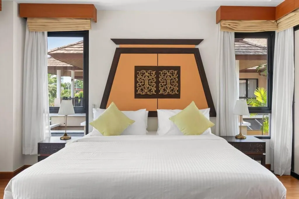 Image 2 of Laguna Lakeview Villa