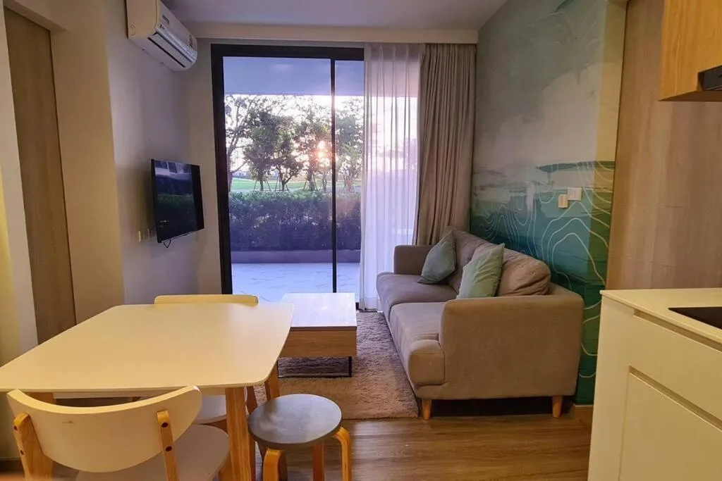 Image 1 of Laguna Skypark, 2 bedrooms & large terrace with golf view