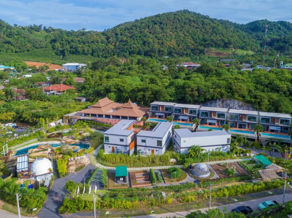 Image 2 of Le Resort and Villas