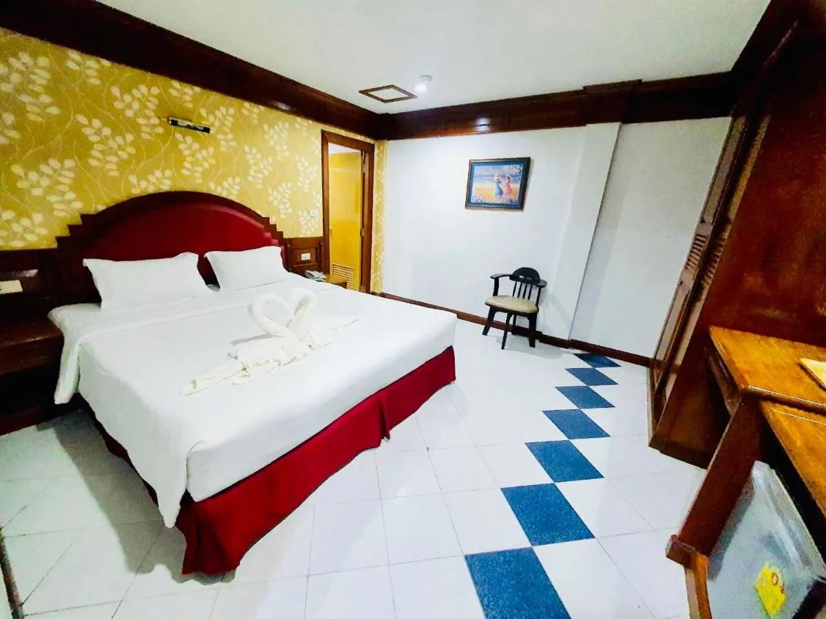 Image 6 of Lime Hotel
