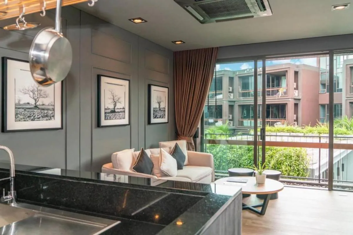 Image 1 of Luxury King Bed Apartment with Pool View and Sauna