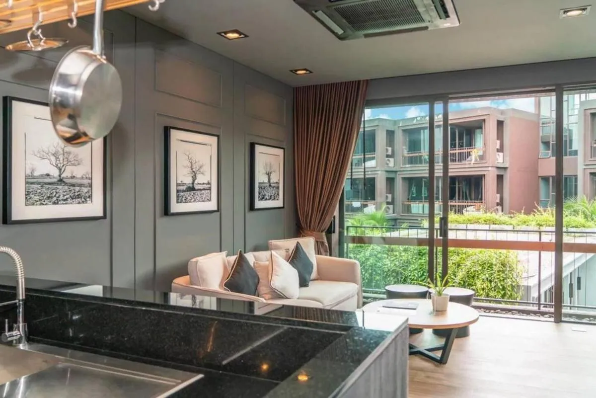 Image 6 of Luxury King Bed Apartment with Pool View and Sauna