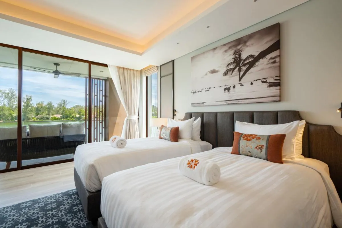 Image 4 of Luxury apartments in the Laguna near the lake