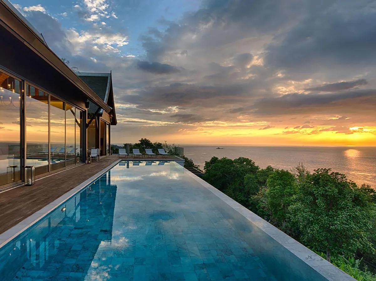 Image 2 of Malaiwana Villas