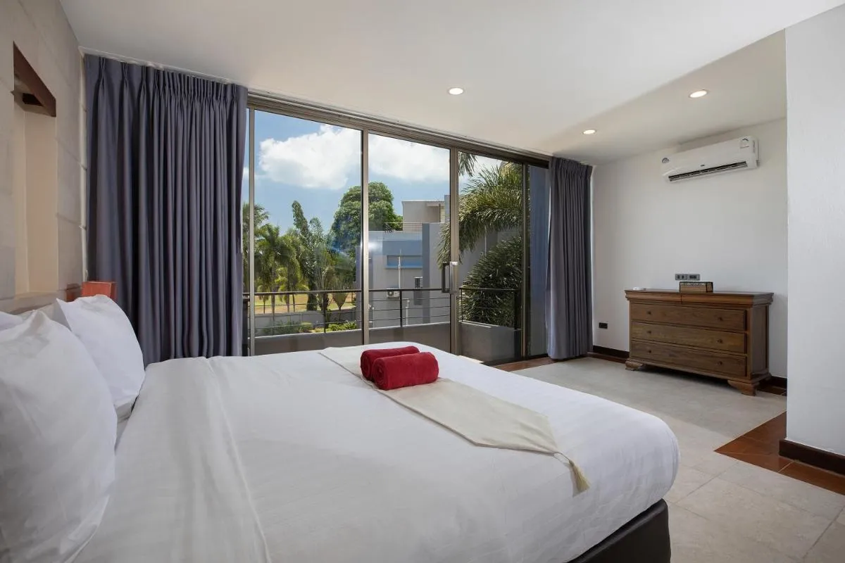 Image 2 of Modern 3BR Pool Access Villa Argent 6