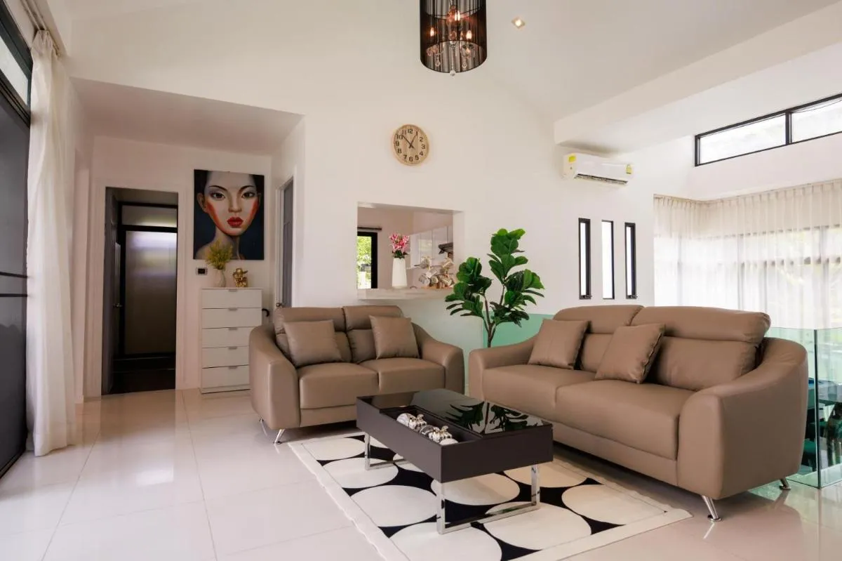 Image 2 of Modern & fun pool villa at Kamala regent