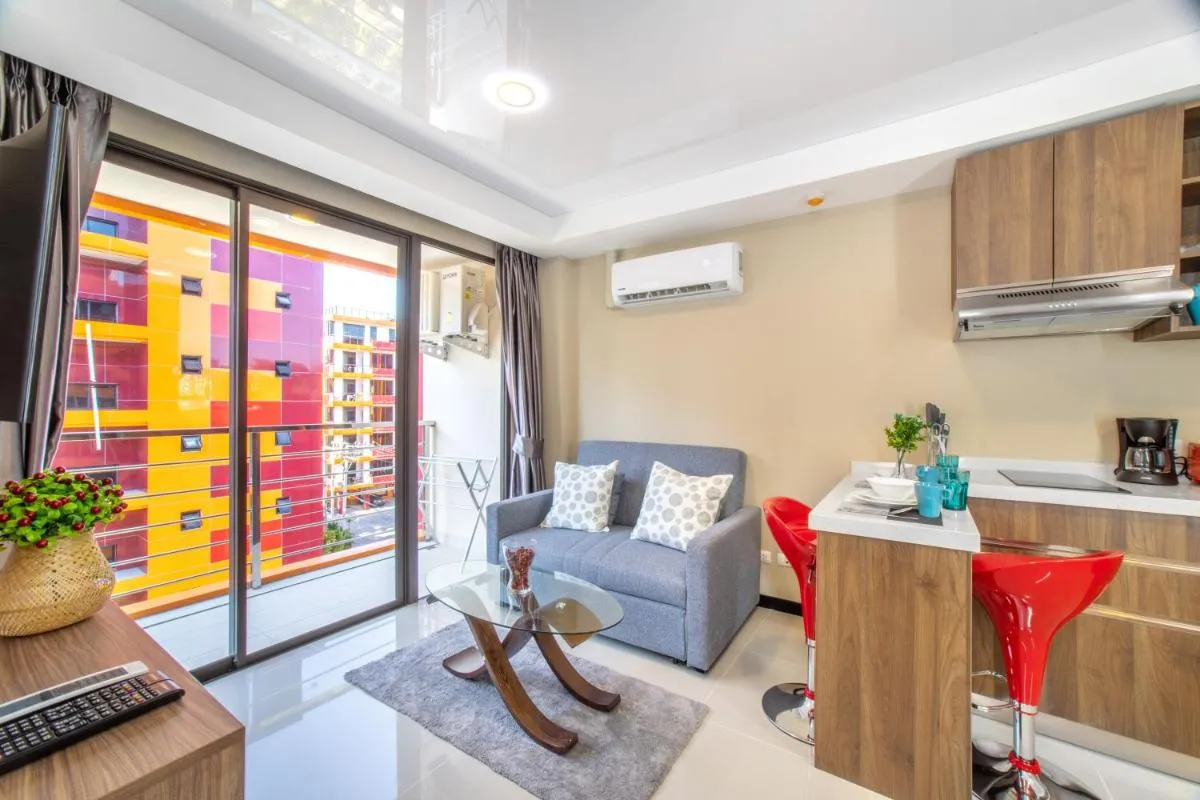 Image 6 of Naiharn Beach 1BR квартира S608 by IBG Property