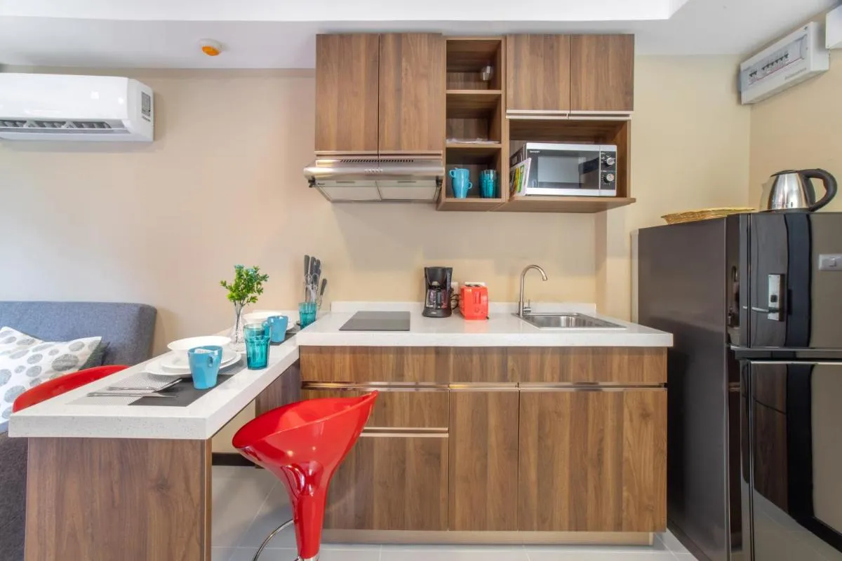 Image 1 of Naiharn Beach 1BR квартира S608 by IBG Property