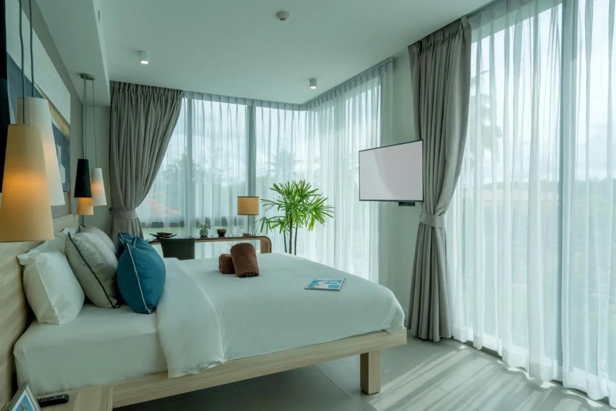 Image 1 of Oceanstone by RESAVA