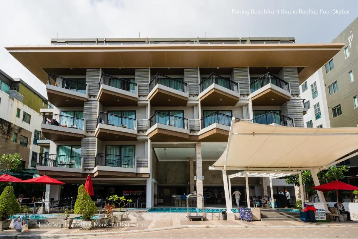 Image 6 of ✪✪✪✪✪ Patong Beachfront Studio Rooftop Pool Skybar