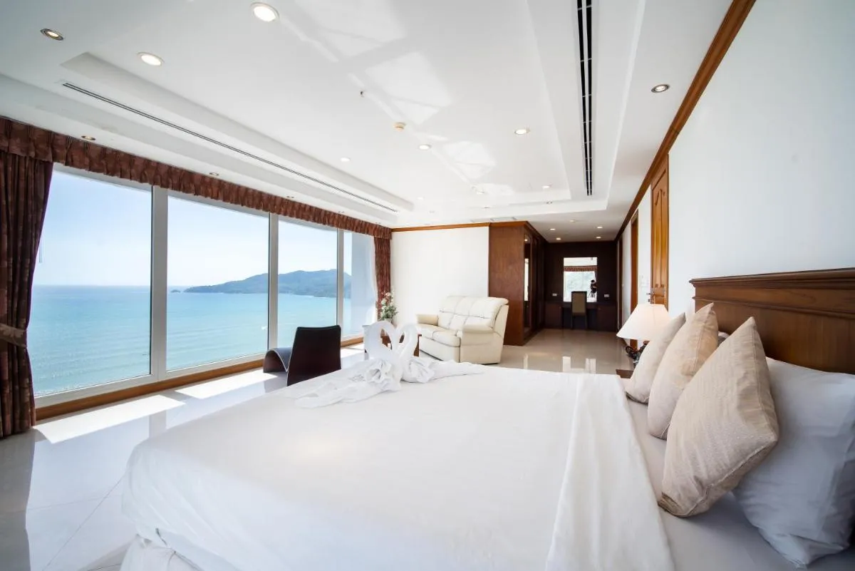 Image 4 of Patong Tower Duplex Seaview 4BR-2902