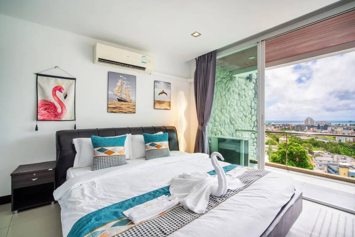 Image 2 of Patong Villa1:3卧泳池别墅【两个海景房】 近班赞江西冷海滩【中文管家】提供摩托车