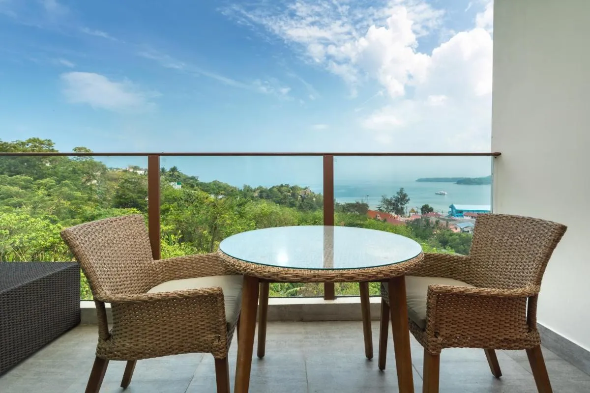 Image 3 of Prime Location SeaView Suite C64 in Oceana Residence, 450m Beach