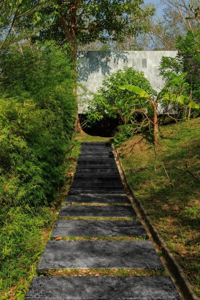 Image 3 of Seclusion in the mountains, villa near Kamala beach