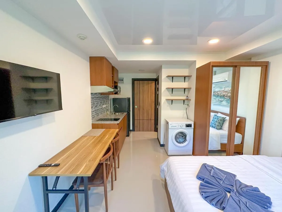 Image 2 of Studio with pool view RBC 319 by IBG Property